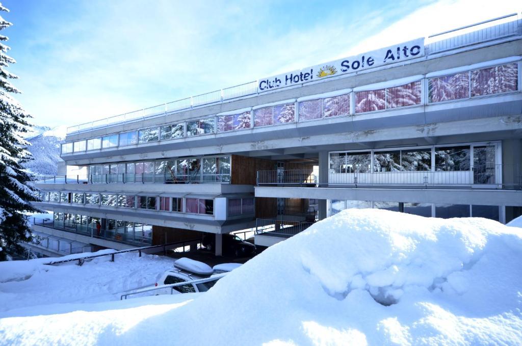 Residence Sole Alto Marilleva Buitenkant foto